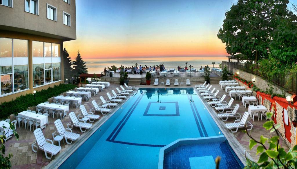 Baliktasi Hotel Орду Екстериор снимка